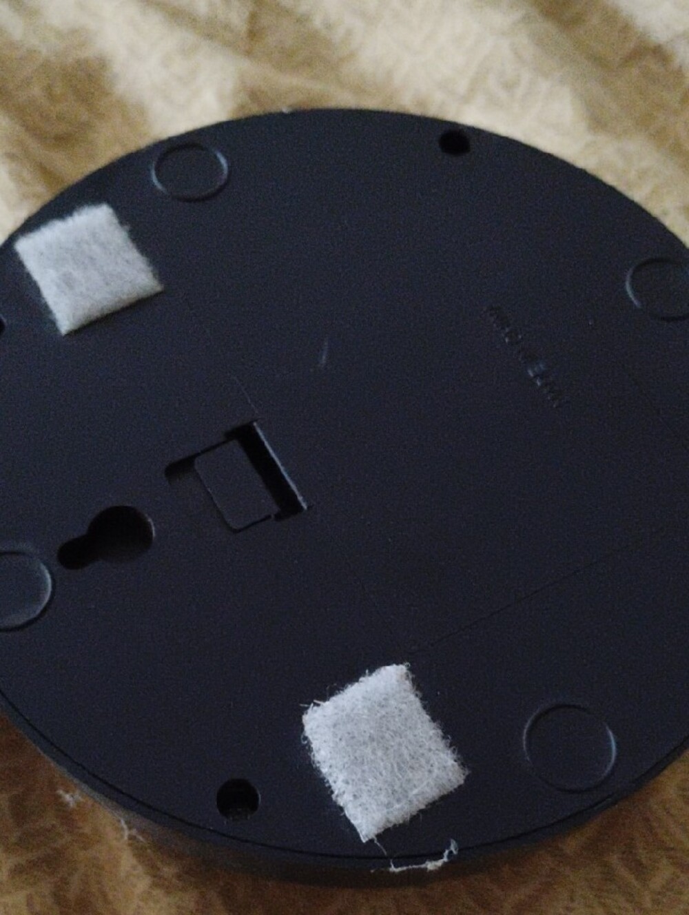 Compact Wireless Touch Battery Operated Light - Picture 3 of 4